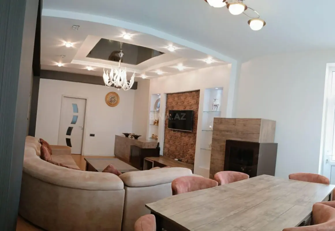 Satılır 3 otaqlı mənzil 125 m²