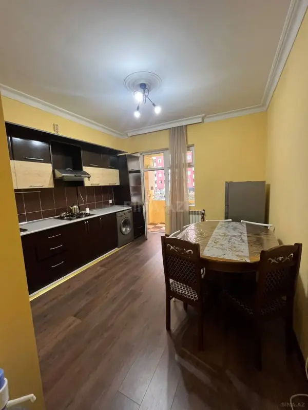 Kirayə verilir 3 otaqlı mənzil 125 m²