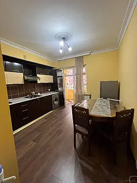 Kirayə verilir 3 otaqlı mənzil 125 m² — Bakı, Xətai 3 otaq 125.00 m²