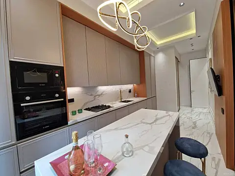 Kirayə verilir 3 otaqlı mənzil 125 m² — Bakı, Xətai 3 otaq 125.00 m²