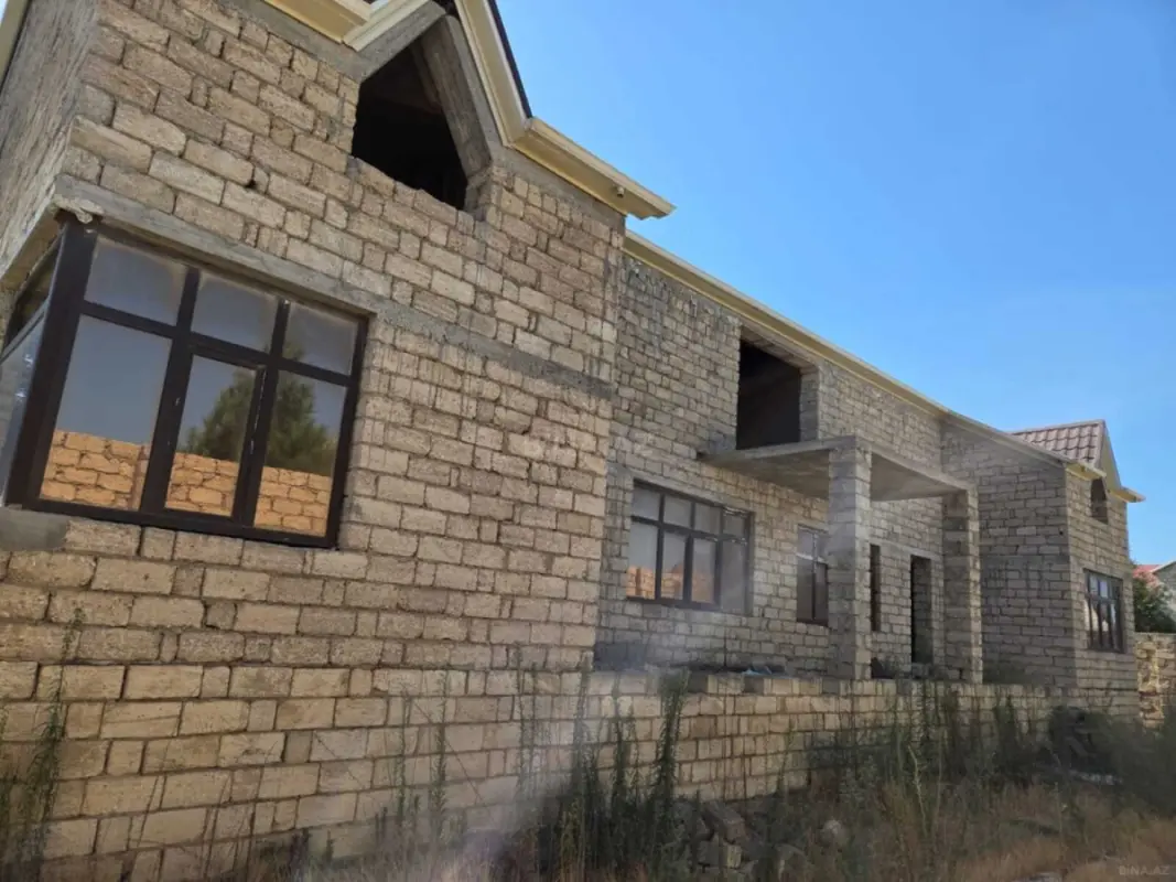Satılır 7 otaqlı həyət evi 150 m²