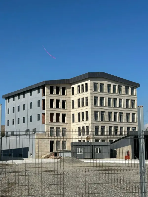 Kirayə verilir obyekt 2500 m²