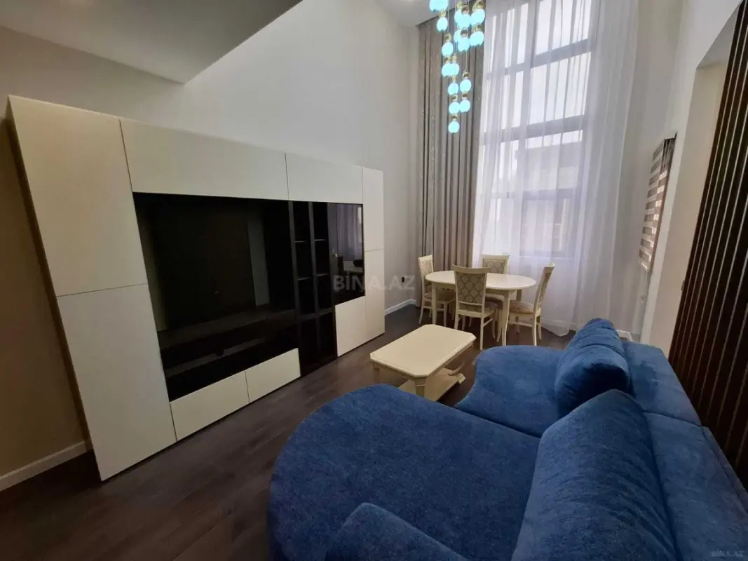Satılır 2 otaqlı mənzil 71 m²