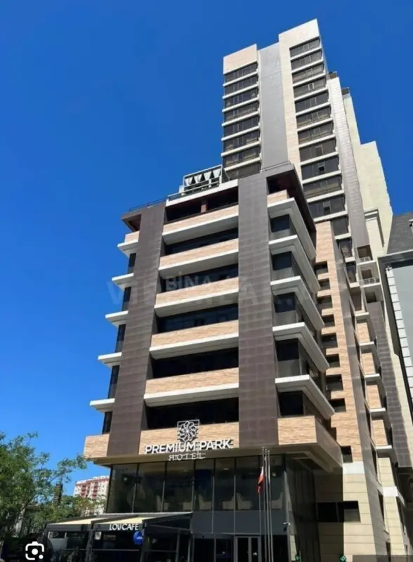 Kirayə verilir 2 otaqlı mənzil 111 m²