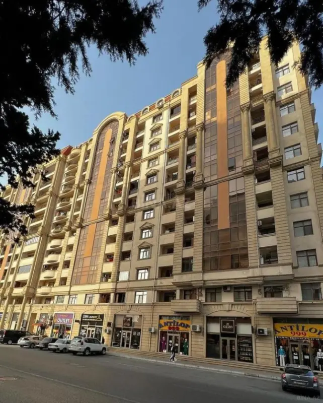 Satılır 3 otaqlı mənzil 81 m²