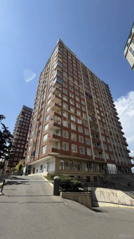 Satılır 2 otaqlı mənzil 62 m²