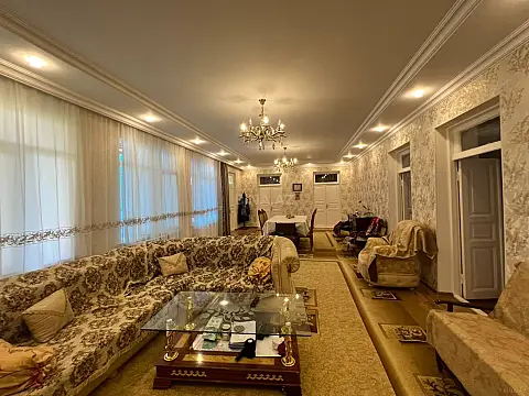 Satılır 6 otaqlı həyət evi 176 m² — Gəncə 6 otaq 176.00 m²