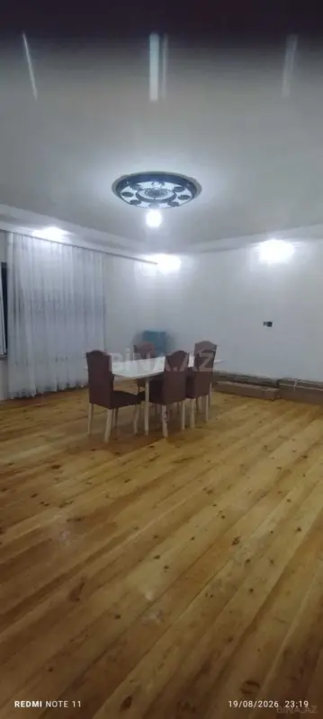 Satılır 4 otaqlı həyət evi 240 m²