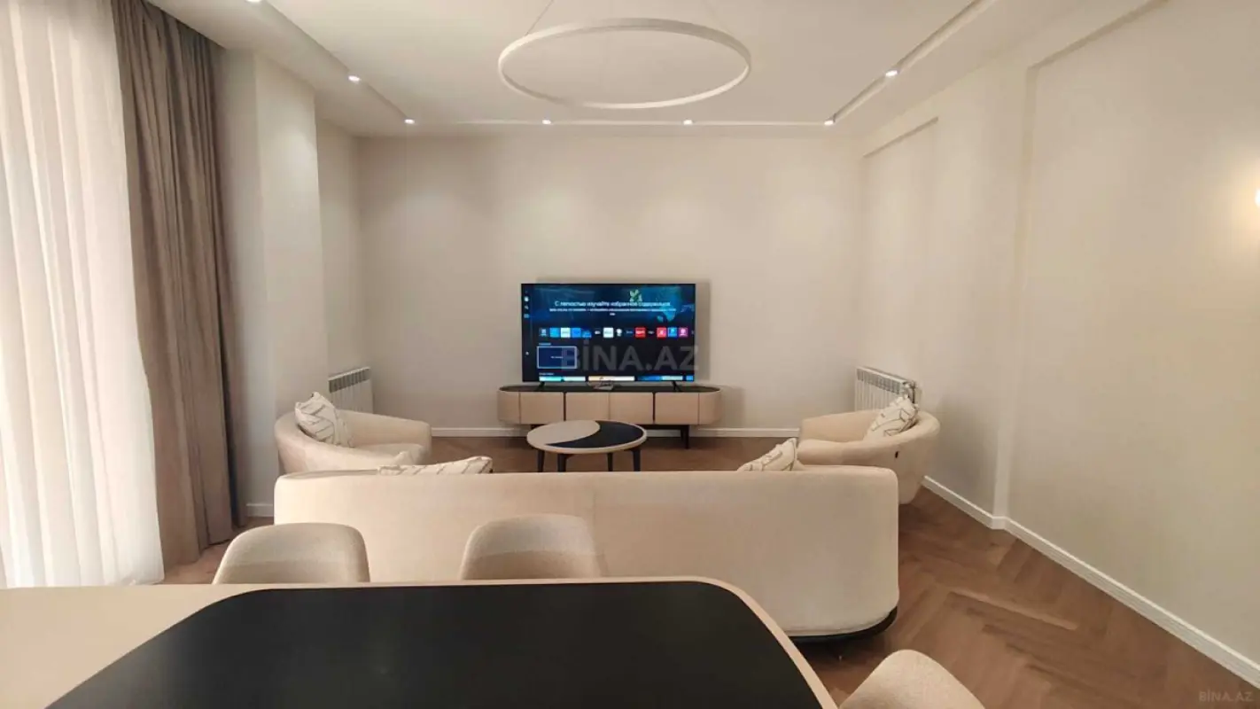 Kirayə verilir 3 otaqlı mənzil 170 m²
