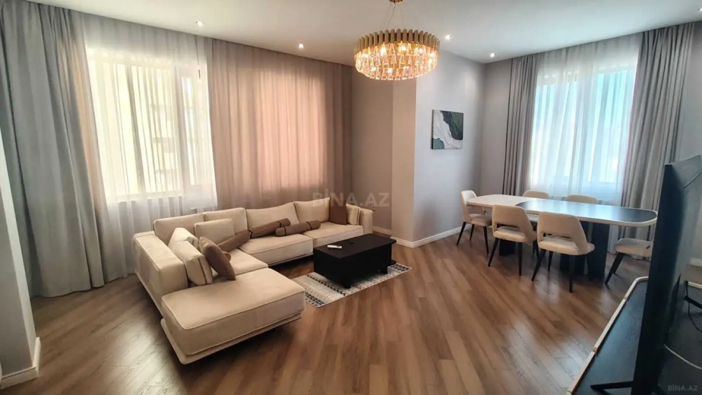Kirayə verilir 3 otaqlı mənzil 120 m²