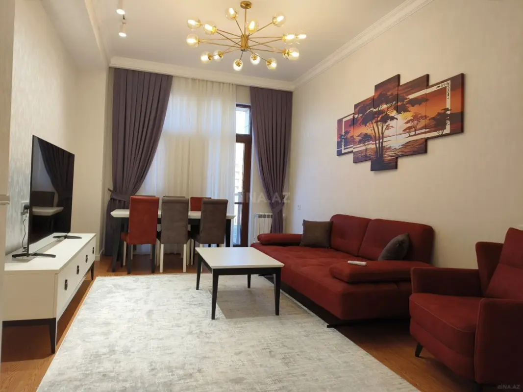 Kirayə verilir 2 otaqlı mənzil 110 m²