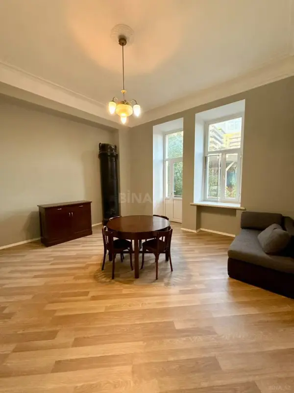 Kirayə verilir 3 otaqlı mənzil 100 m²