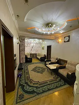 Satılır 3 otaqlı mənzil 136 m² — Bakı 3 otaq 136.00 m²