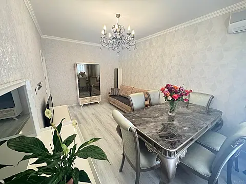 Kirayə verilir 2 otaqlı mənzil 65 m² — Bakı, İnşaatçılar 2 otaq 65.00 m²