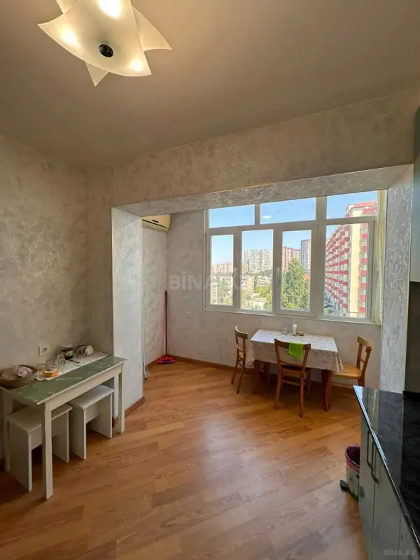 Kirayə verilir 3 otaqlı mənzil 110 m²