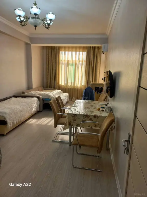 Kirayə verilir 2 otaqlı mənzil 68 m²