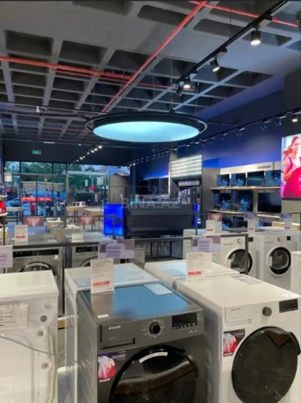 Satılır obyekt 208 m²