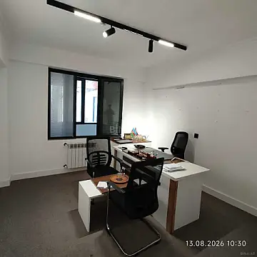 Kirayə verilir obyekt 240 m² — Bakı 240.00 m²
