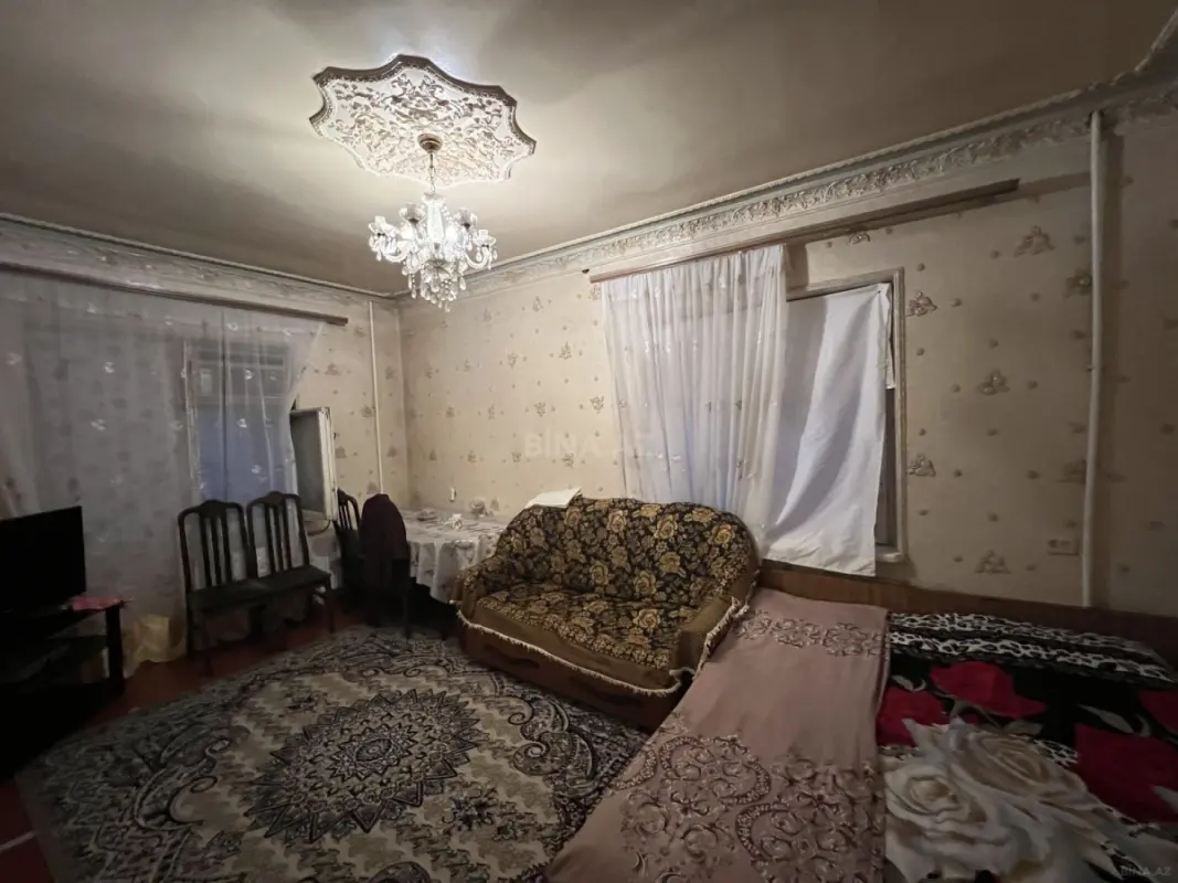 Satılır 2 otaqlı mənzil 70 m²