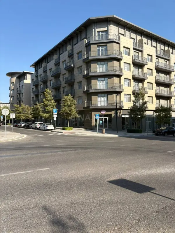 Kirayə verilir 2 otaqlı mənzil 100 m²