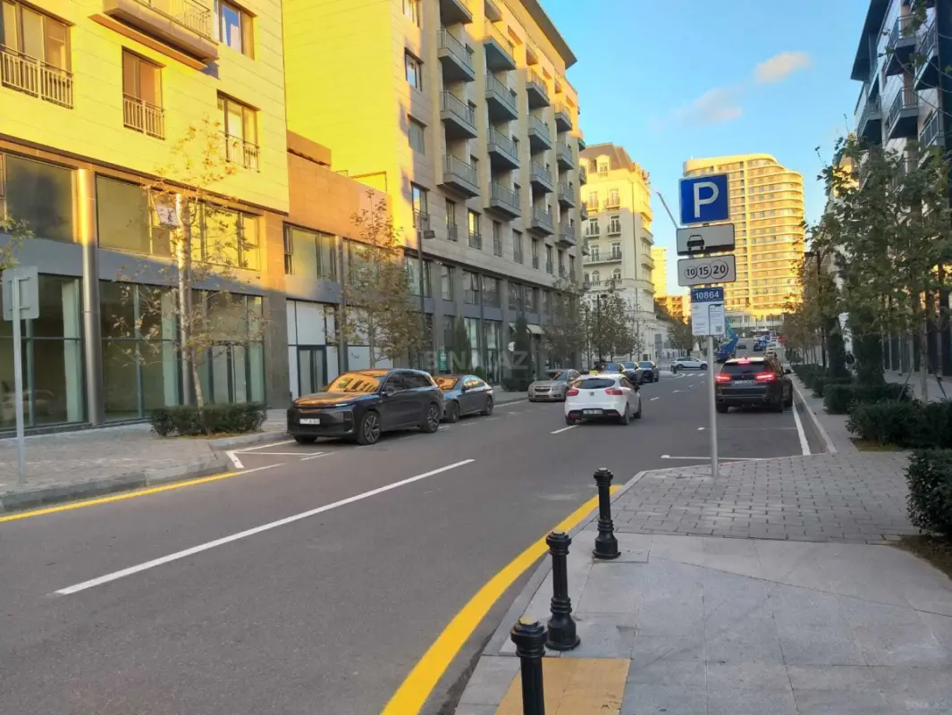 Satılır 3 otaqlı mənzil 128 m²