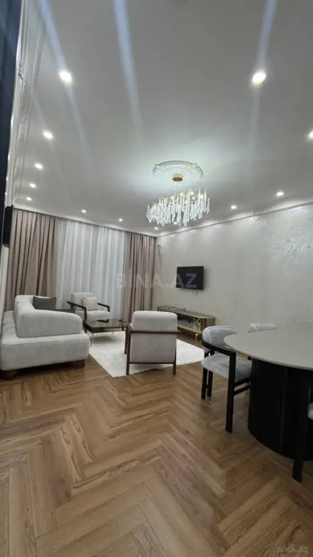 Kirayə verilir 3 otaqlı mənzil 115 m²