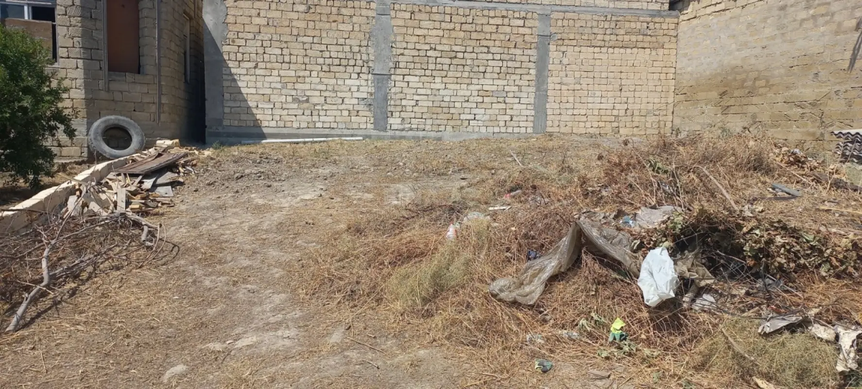 Satılır torpaq sahəsi 2.7 m²