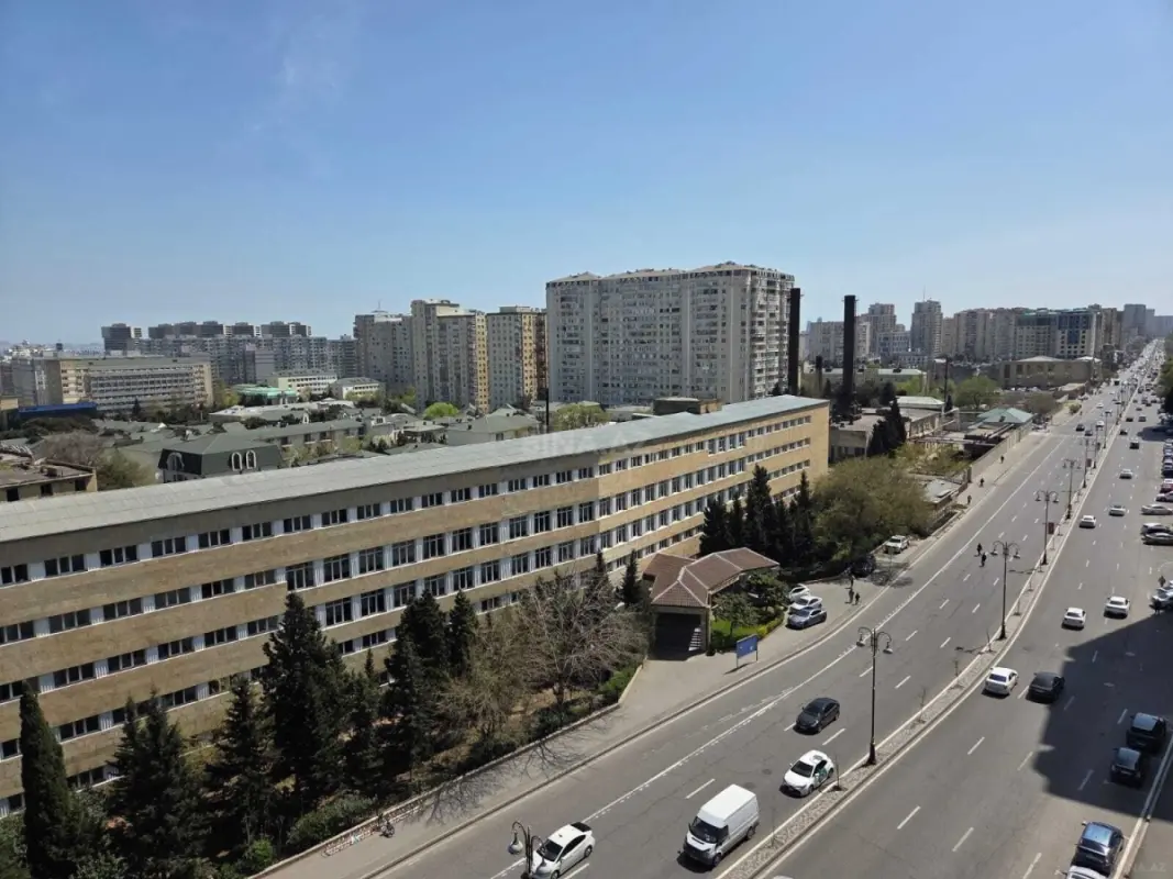Satılır 2 otaqlı mənzil 105 m²