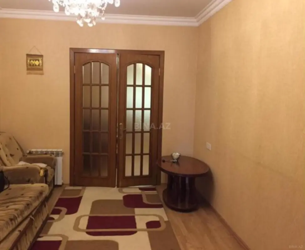 Kirayə verilir 4 otaqlı mənzil 100 m²