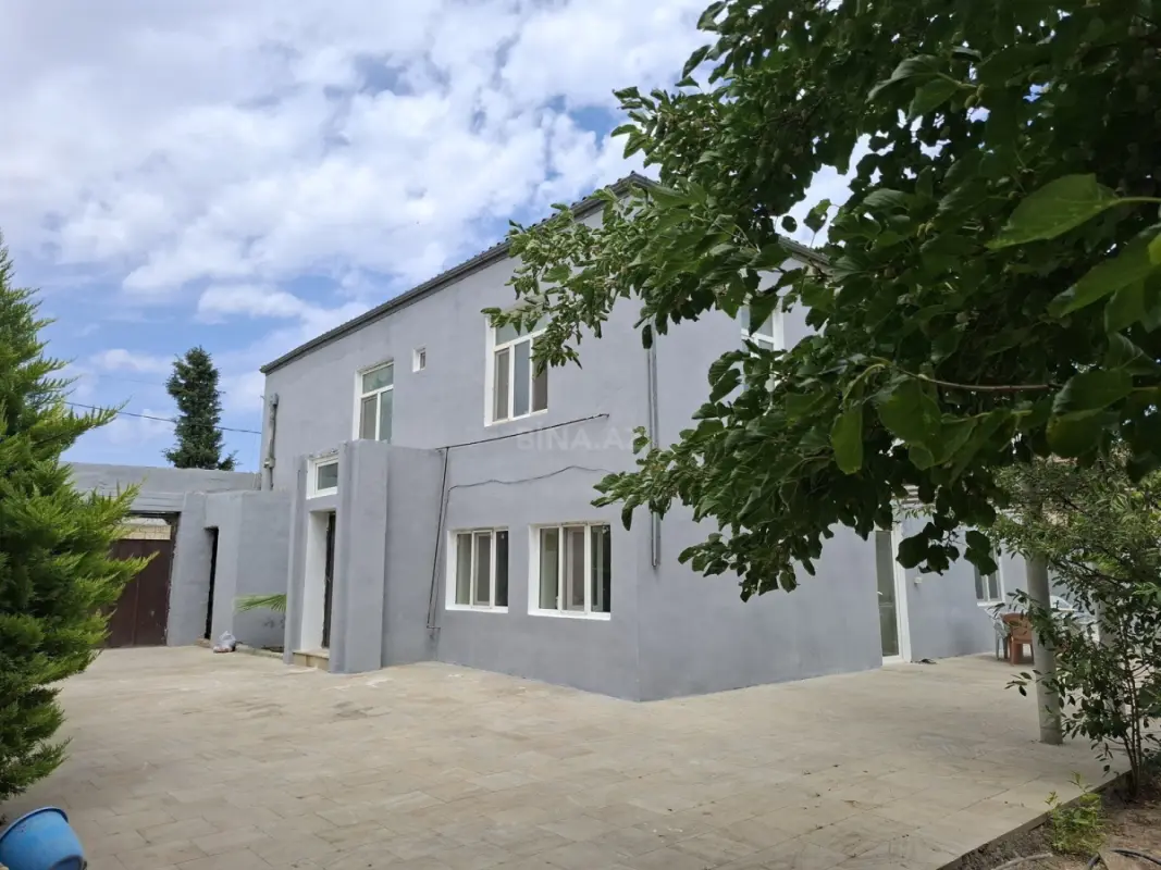 Satılır 6 otaqlı həyət evi 210 m²