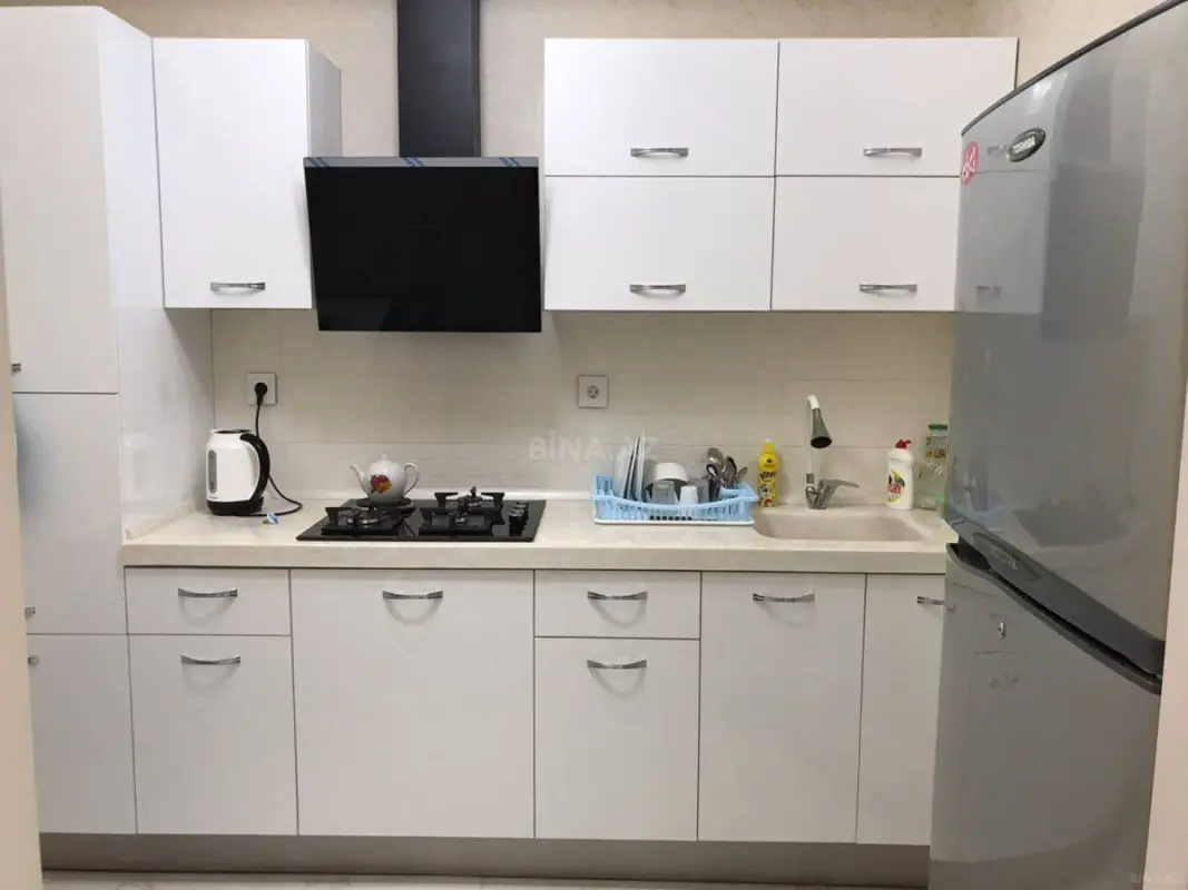 Kirayə verilir 3 otaqlı mənzil 100 m²