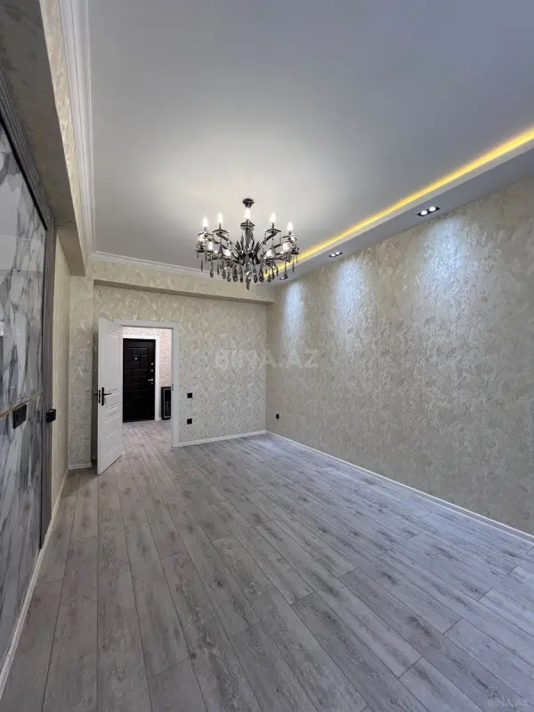Satılır 2 otaqlı mənzil 72 m²