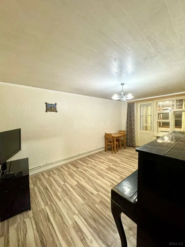 Satılır 2 otaqlı mənzil 42 m²