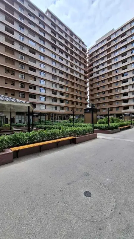 Satılır 2 otaqlı mənzil 56 m²