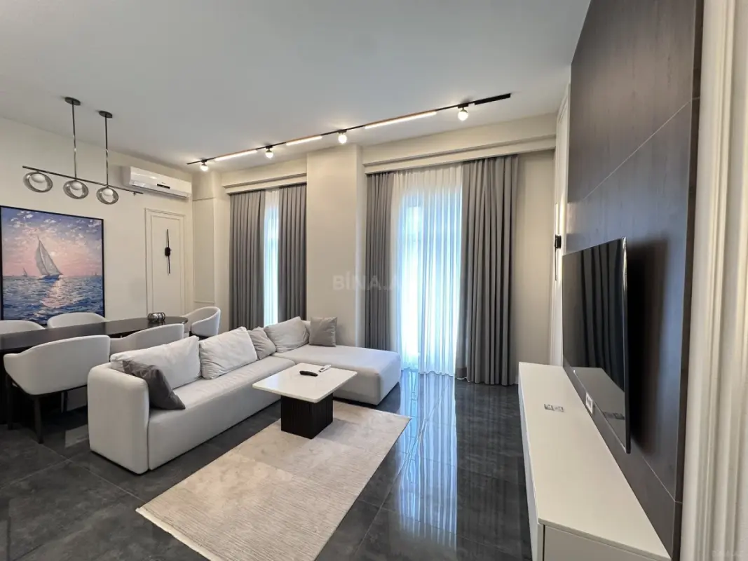 Kirayə verilir 3 otaqlı mənzil 120 m²