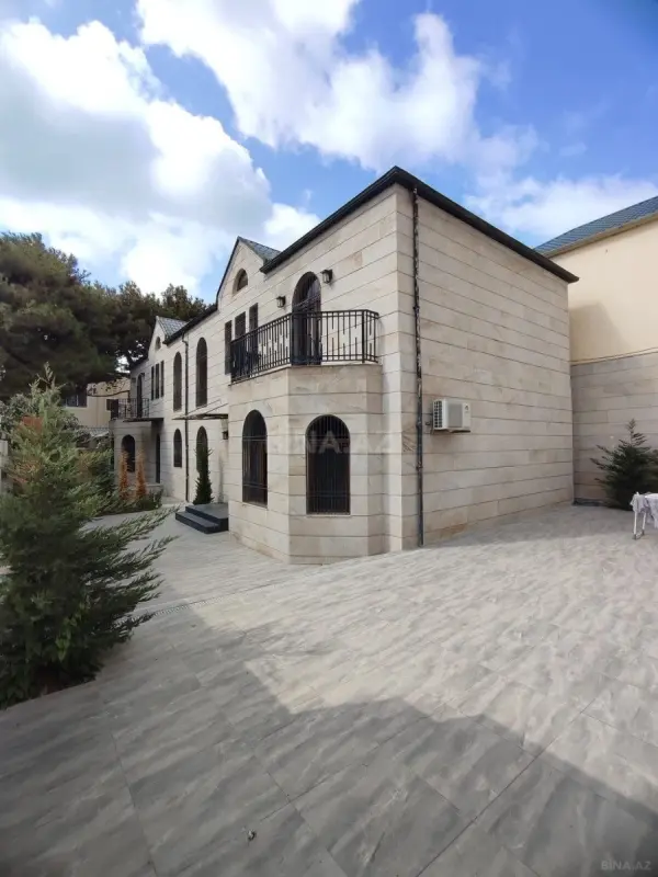 Satılır 7 otaqlı həyət evi 155 m²