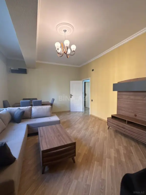 Kirayə verilir 3 otaqlı mənzil 120 m²