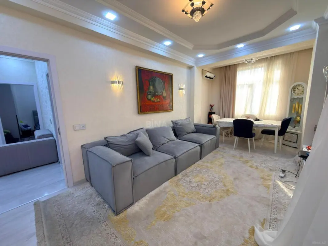 Satılır 3 otaqlı mənzil 118 m²