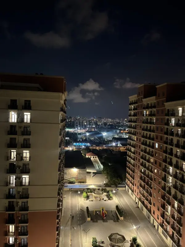 Satılır 2 otaqlı mənzil 62 m²