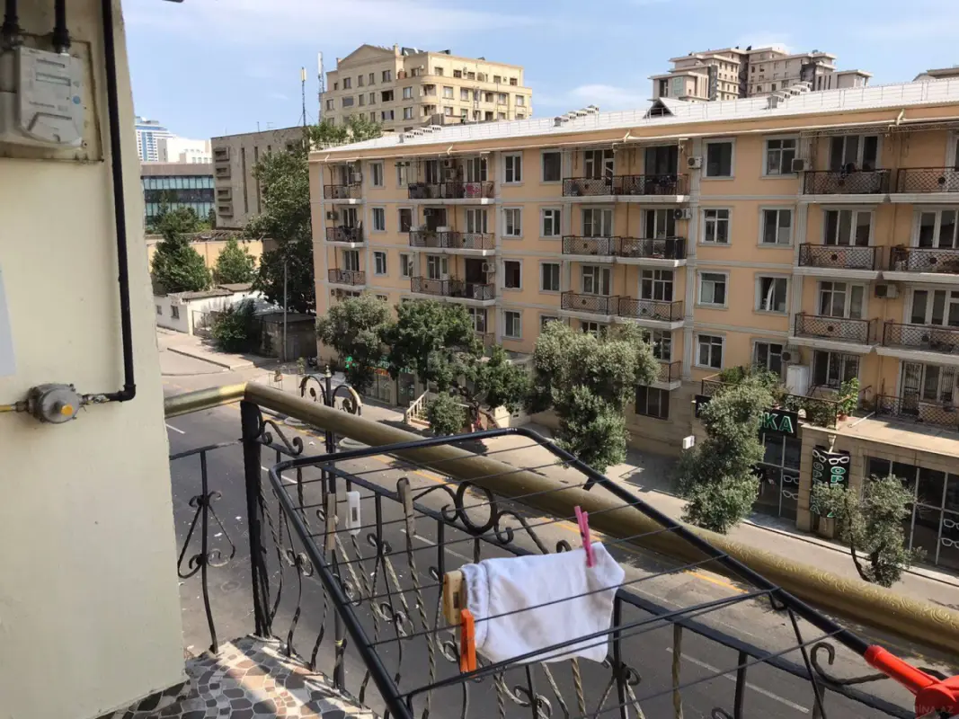 Kirayə verilir 3 otaqlı mənzil 100 m²