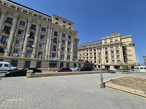 Satılır 4 otaqlı mənzil 140 m² — Bakı, Səbail 4 otaq 140.00 m²