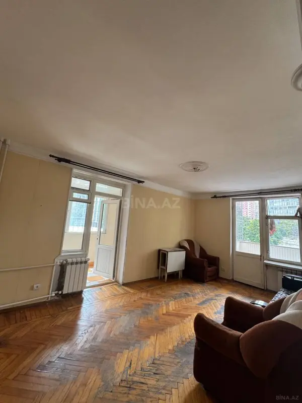 Satılır 1 otaqlı mənzil 52 m²