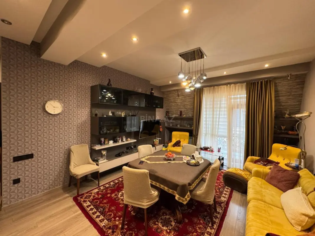 Satılır 3 otaqlı mənzil 90 m²