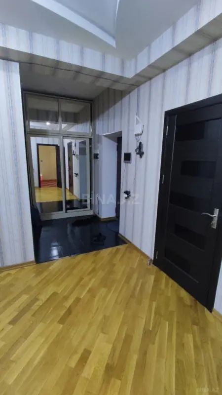Satılır 2 otaqlı mənzil 100 m²