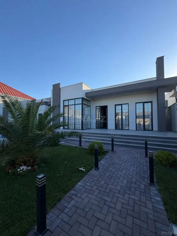 Satılır 4 otaqlı həyət evi 200 m²