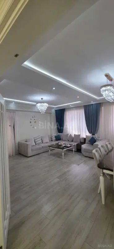 Kirayə verilir 4 otaqlı mənzil 155 m²