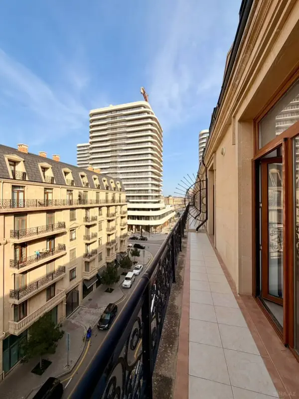Kirayə verilir 2 otaqlı mənzil 100 m²