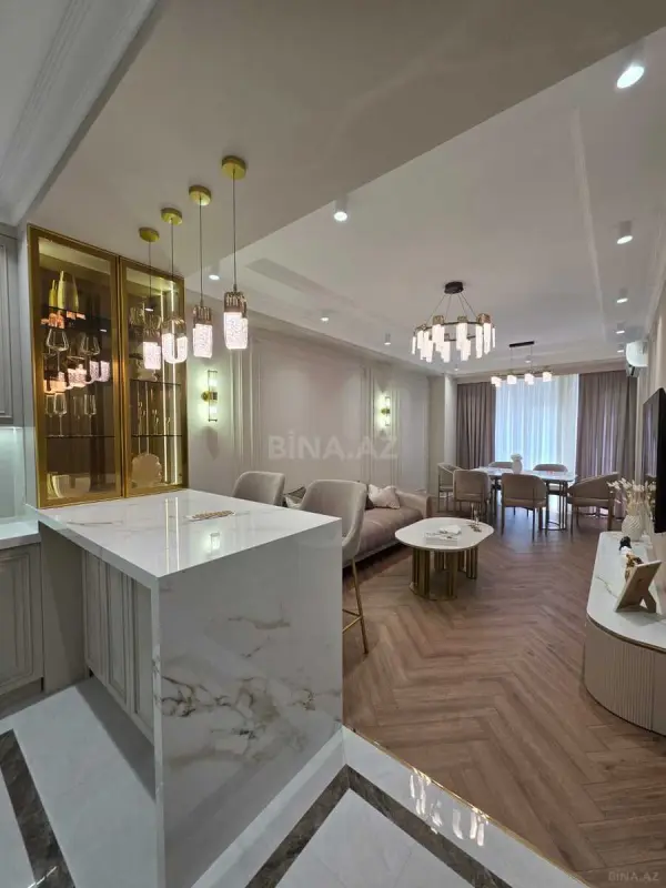 Kirayə verilir 2 otaqlı mənzil 77 m²
