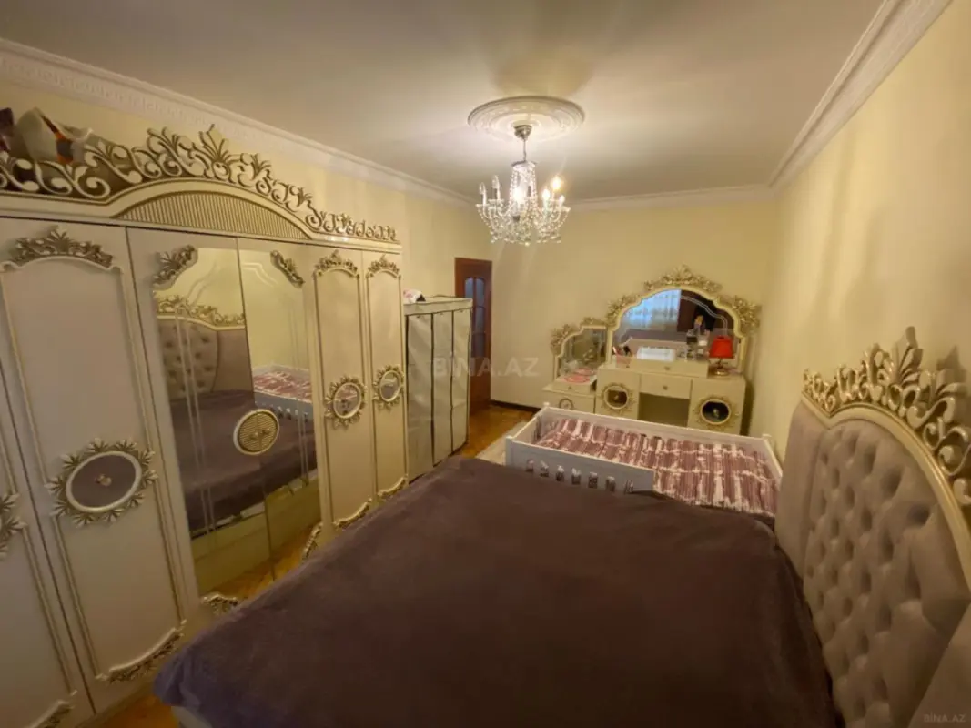 Satılır 2 otaqlı mənzil 61 m²