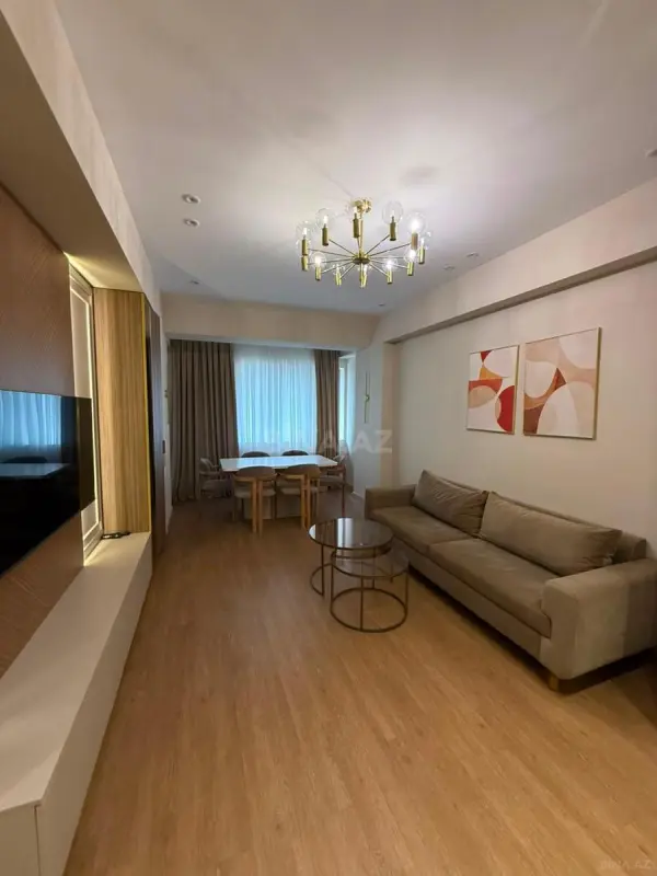 Kirayə verilir 2 otaqlı mənzil 67 m²